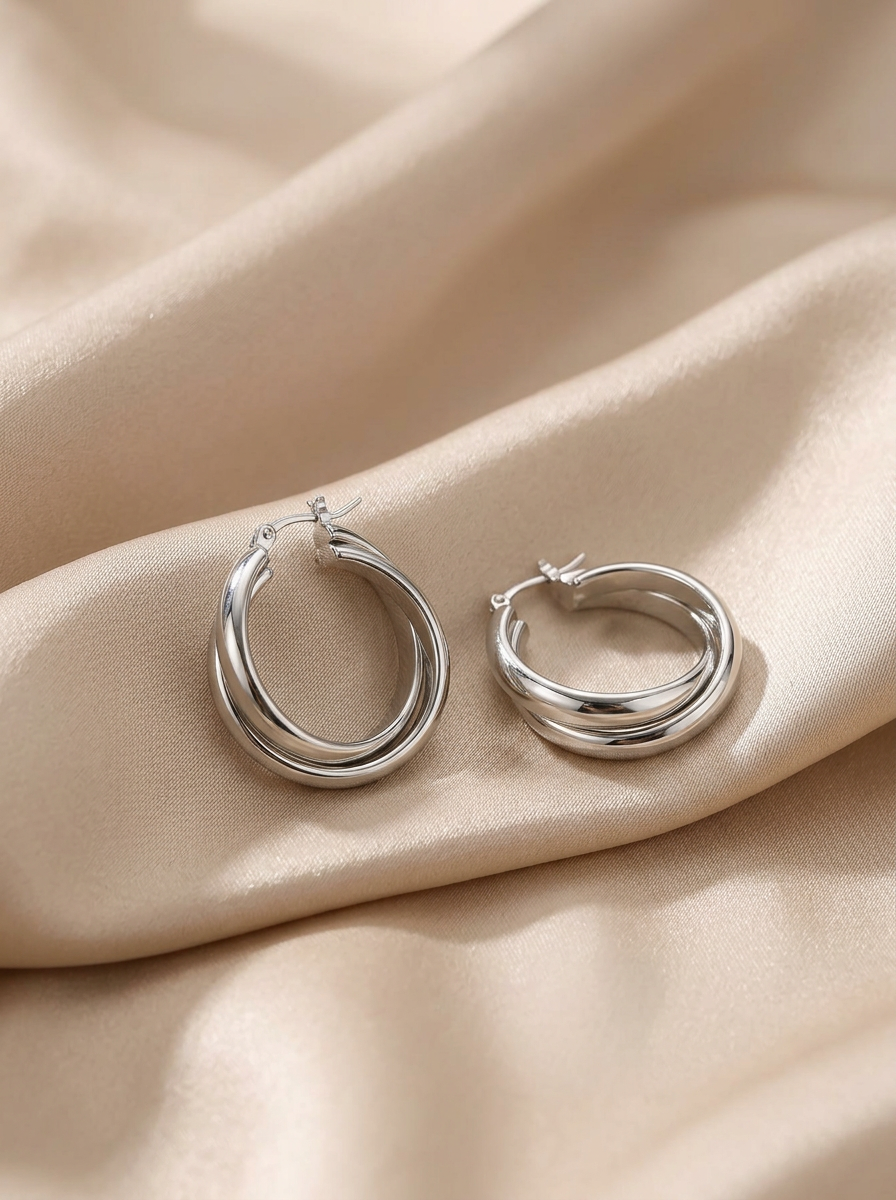 Boucles Entrelacées Argentées