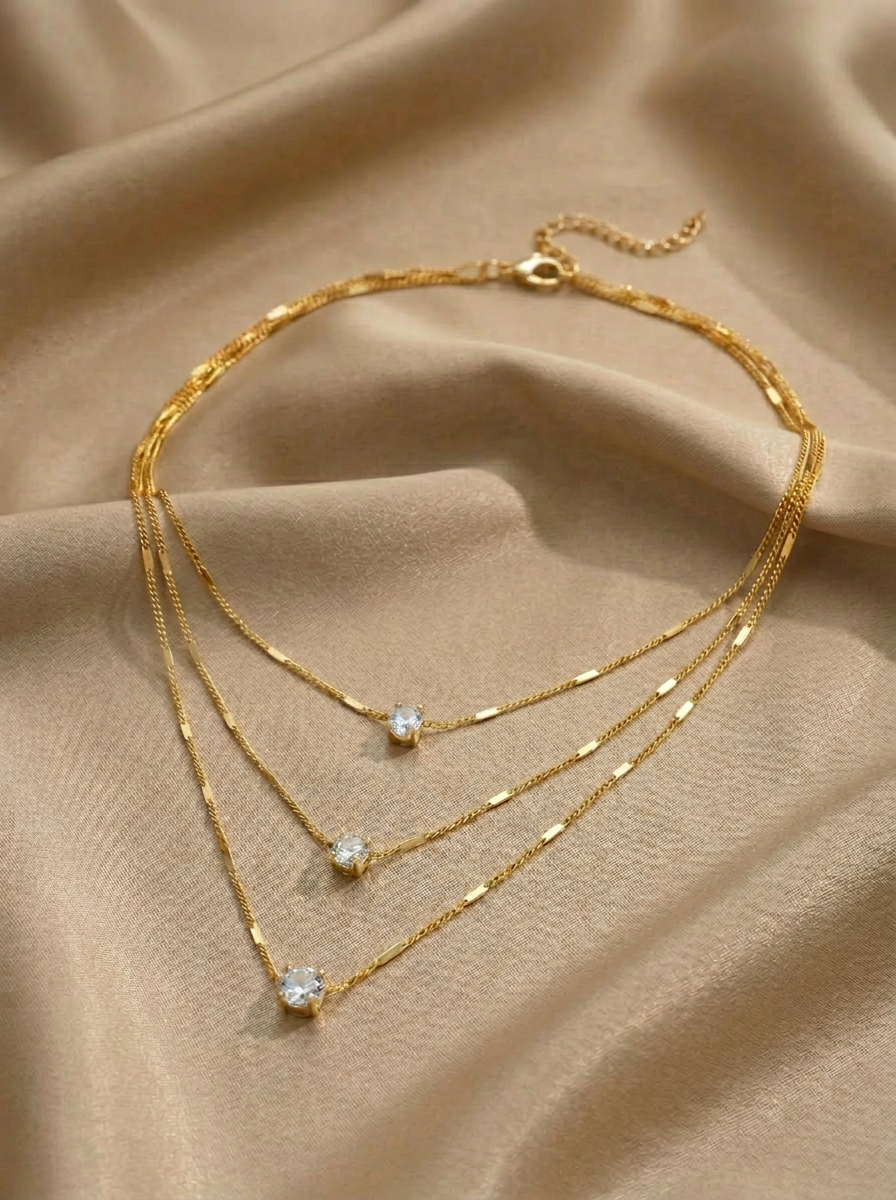Collier Triple Rang Cristaux Doré