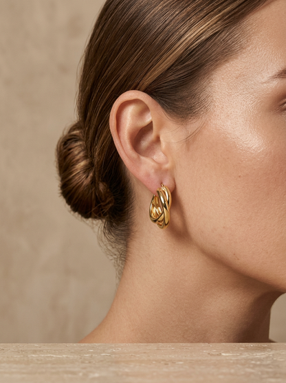 Boucles Entrelacées Dorées