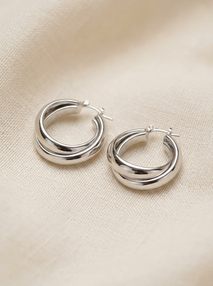 Boucles Entrelacées Argentées