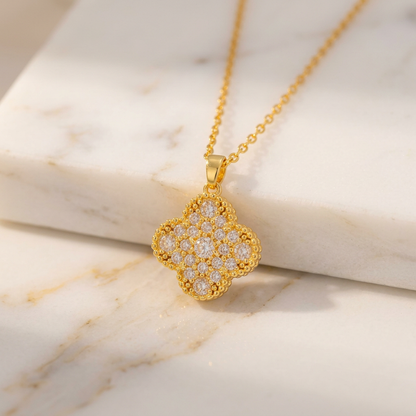 Collier Trèfle Pavé Doré